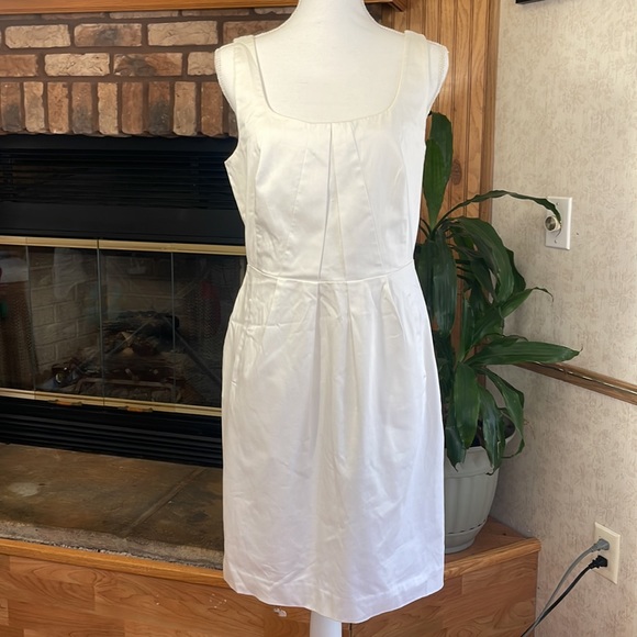 Calvin Klein Pleated With Pockets White Fabric Dress Size 10 - Picture 1 of 6